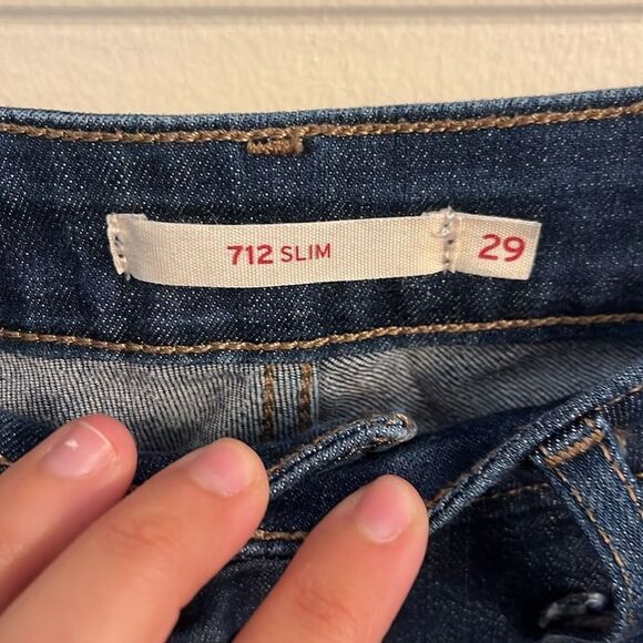Levi’s 712 Slim Fit Jean - Picture 3 of 8